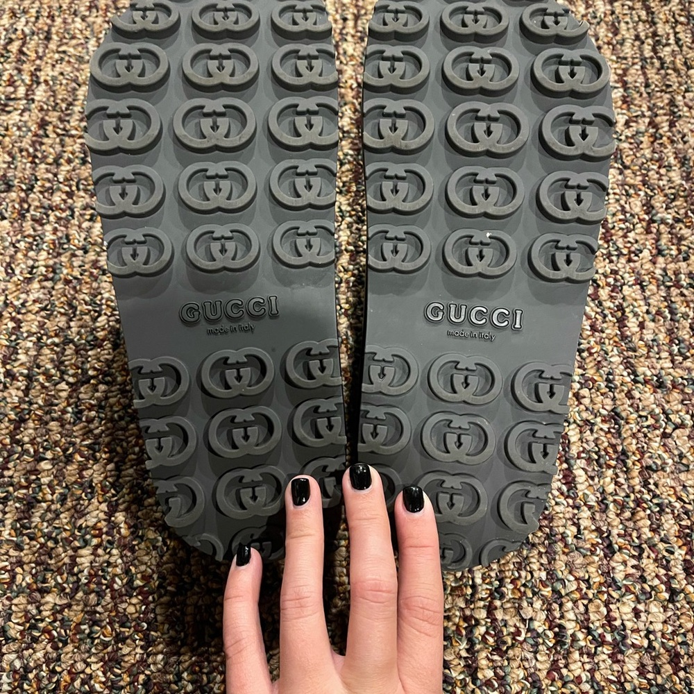 Gucci Black Slide Sandals - Picture 5 of 7